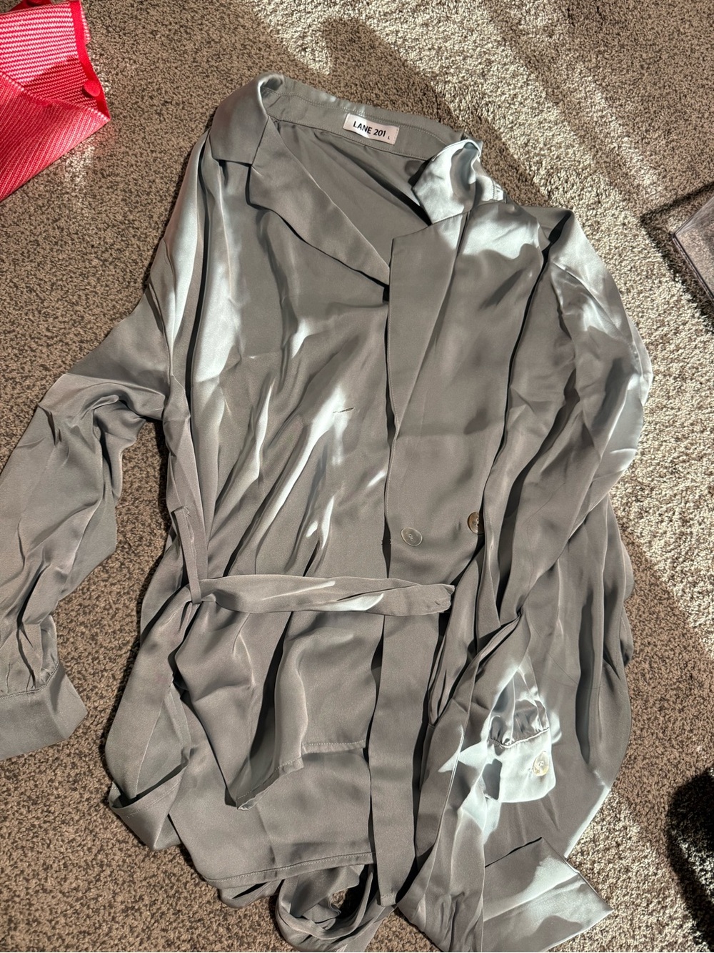 New blouse - Picture 2 of 2